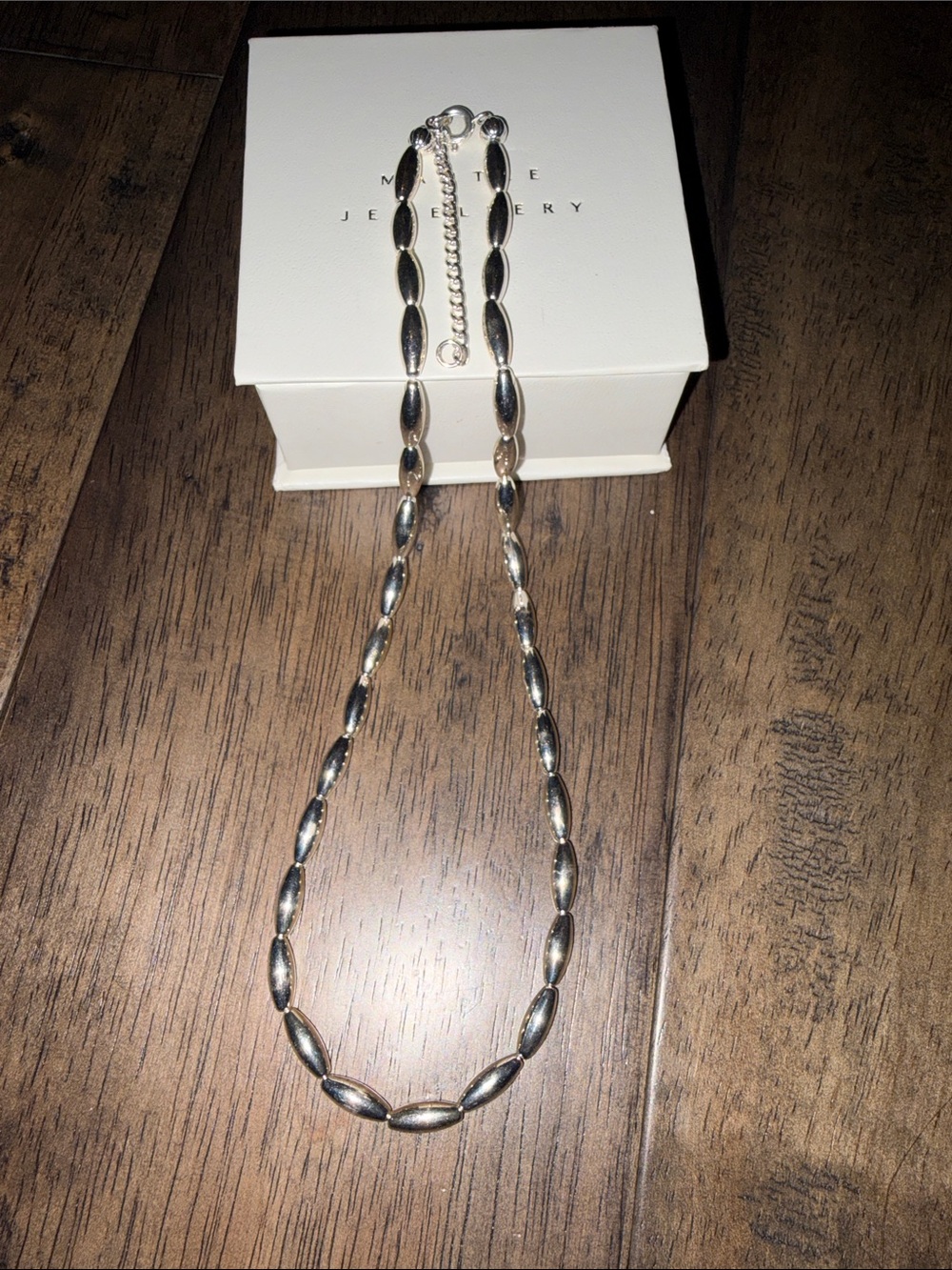 Mantle Jewelry Silver oval shaped necklace